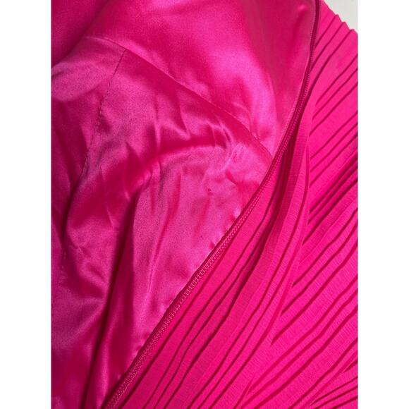 Solace London Harlee Strapless Pleated Chiffon Train Hot Pink Maxi Dress Size 4 - Picture 9 of 12